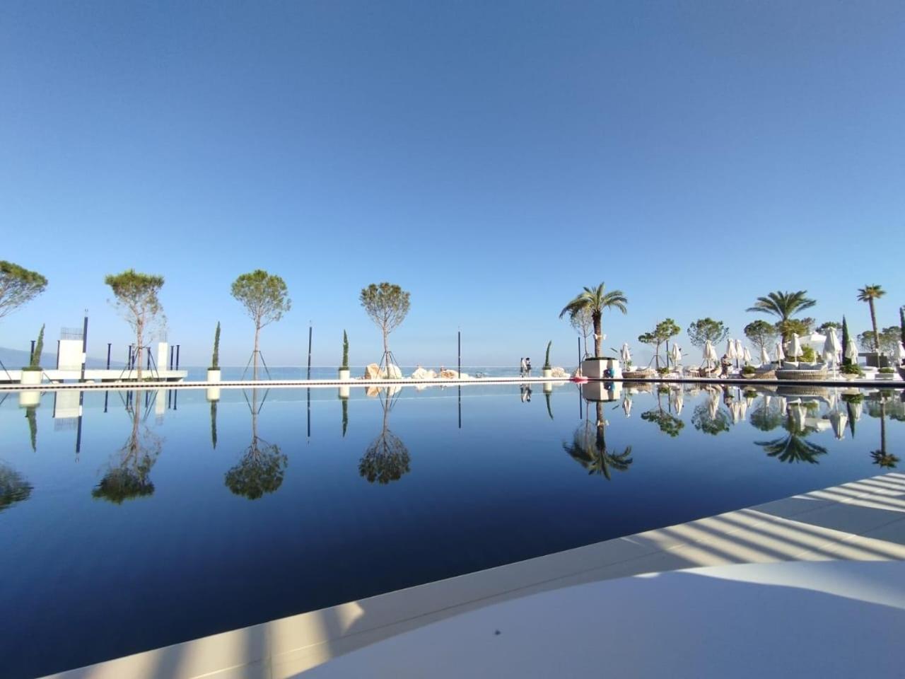 Azar Luxury Suites Vlorë 외부 사진