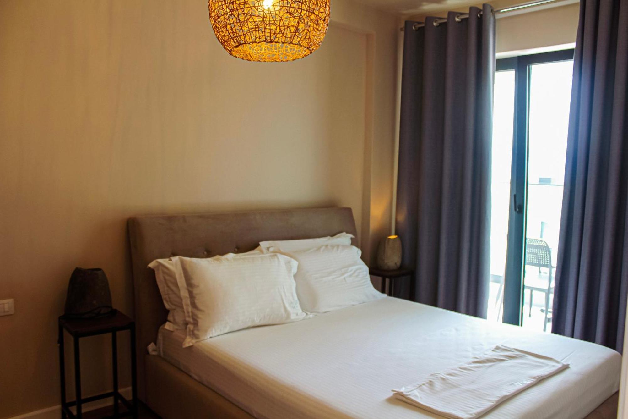 Azar Luxury Suites Vlorë 외부 사진